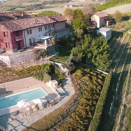 مبيت وإفطار Diano dʼAlba Poggio Dei Farinetti المظهر الخارجي الصورة