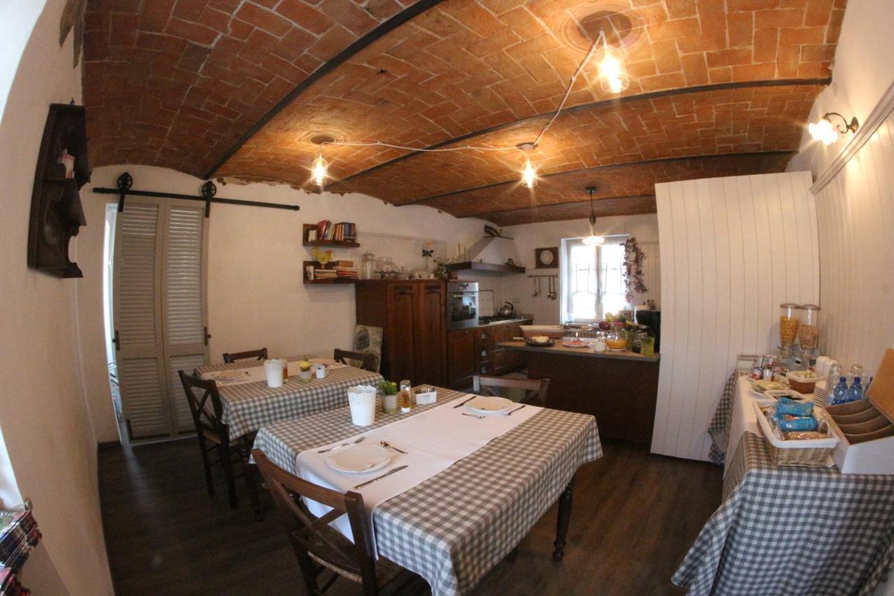 مبيت وإفطار Diano dʼAlba Poggio Dei Farinetti المظهر الخارجي الصورة