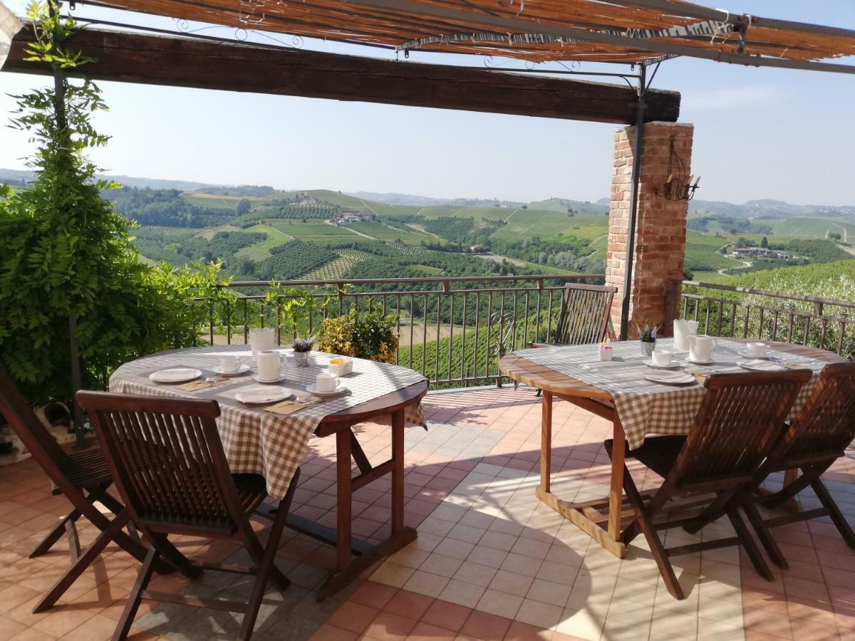 مبيت وإفطار Diano dʼAlba Poggio Dei Farinetti المظهر الخارجي الصورة